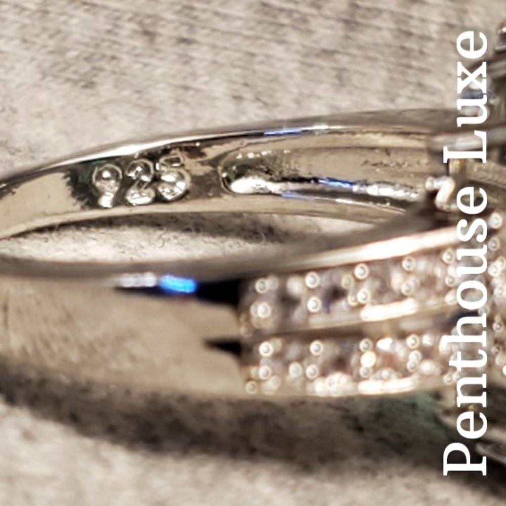 FINAL RESTOCK!! Oval Cut Emerald White Sapphire Halo Ring - Picture 3 of 5